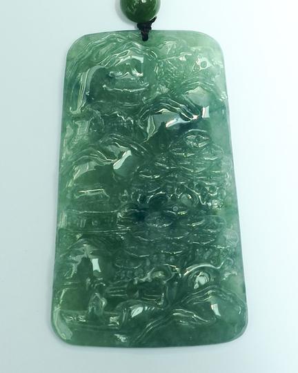 层峦叠翠