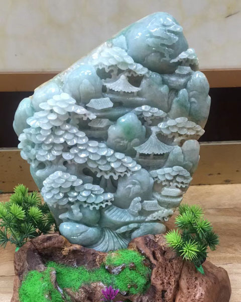 层峦叠翠