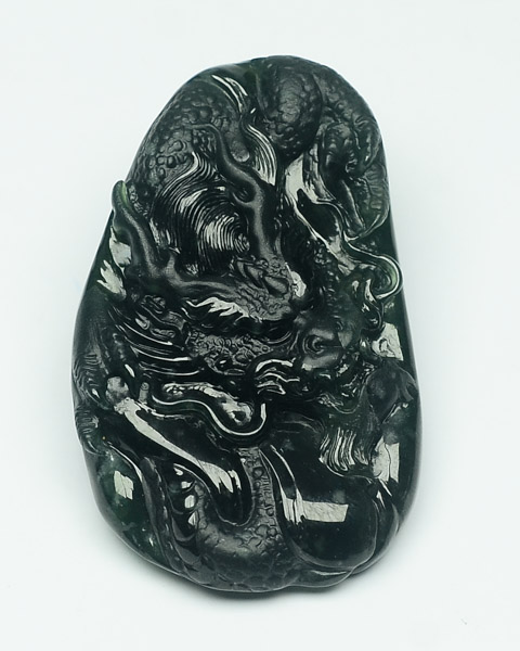 龙行天下