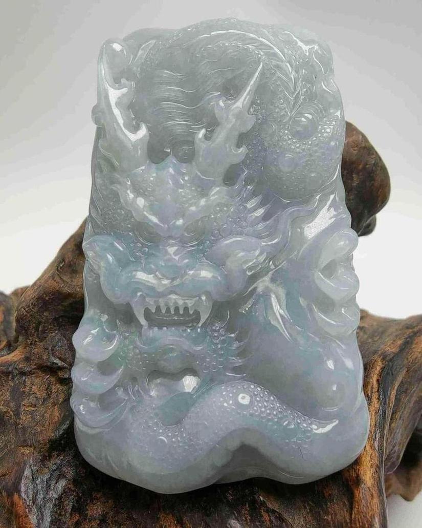 神龙护主