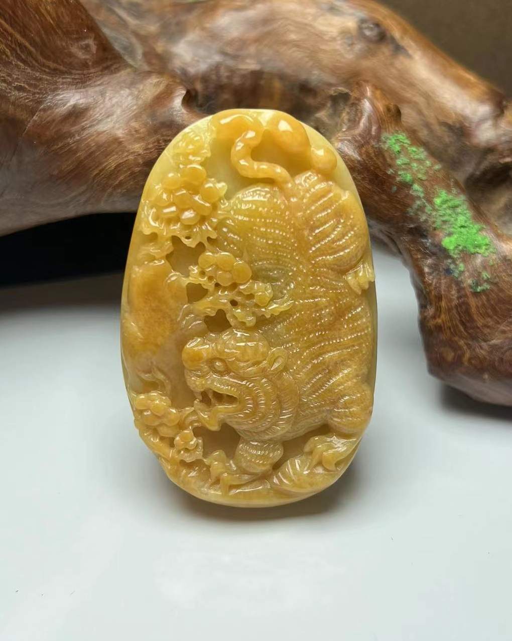 虎虎生威