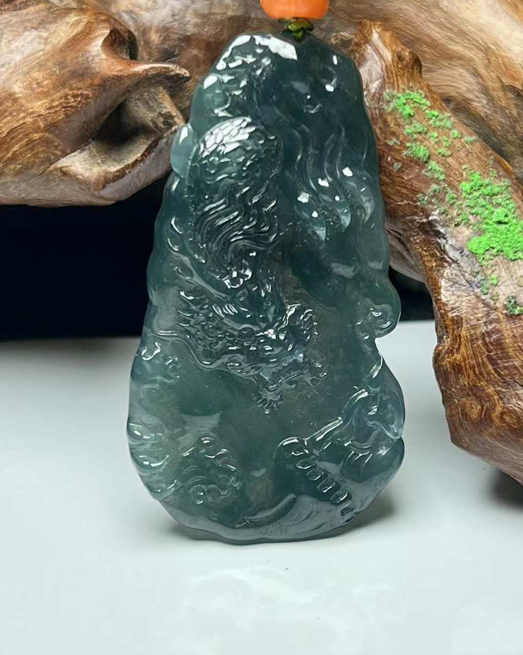 龙行天下
