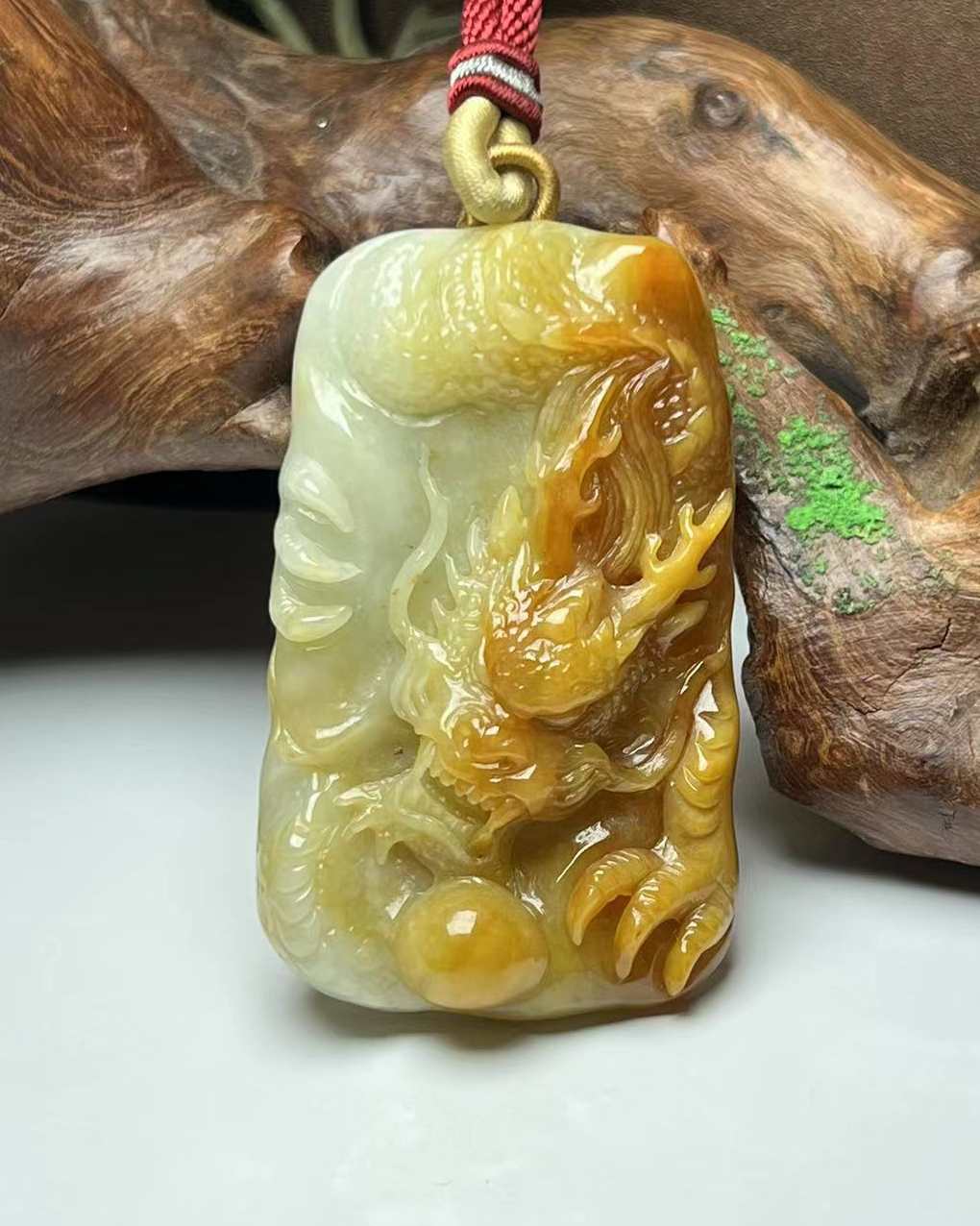 龙行天下