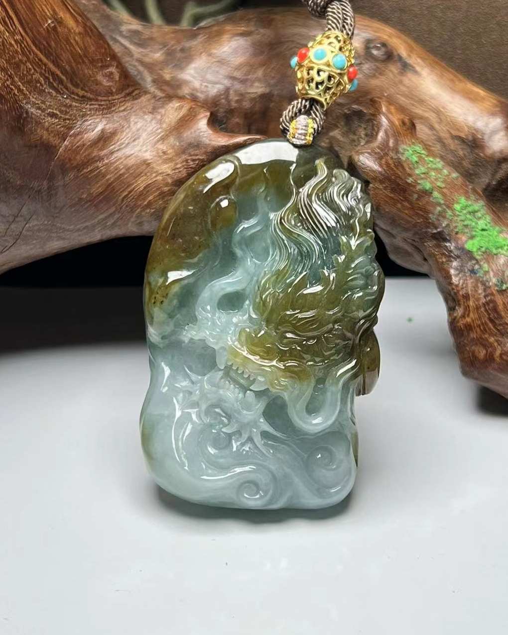 神龙护主