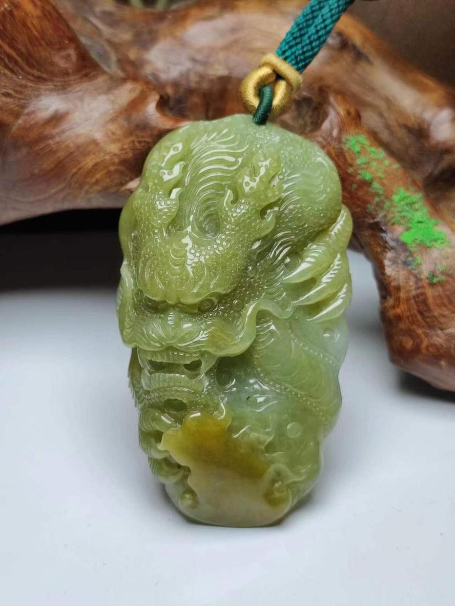 龙行天下