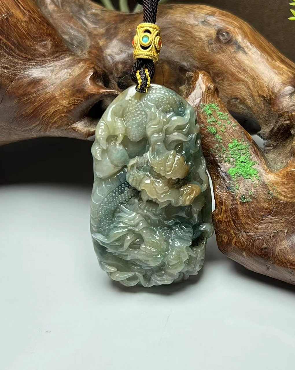 龙行天下