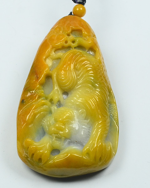 虎虎生威