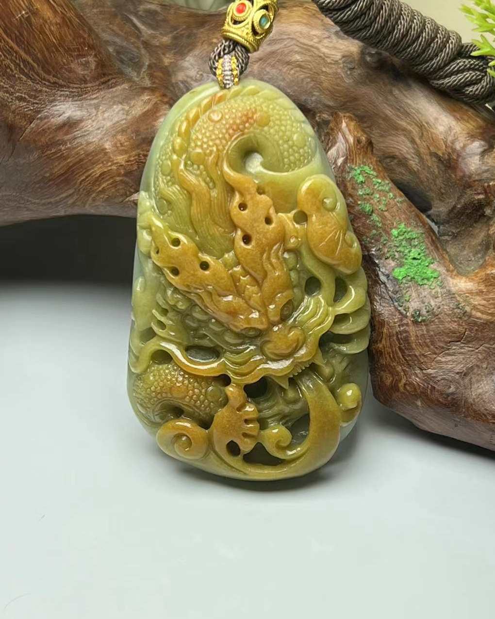 龙行天下