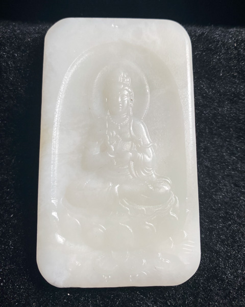 坐莲观音