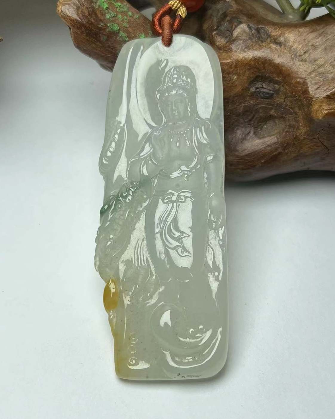 神龙护主