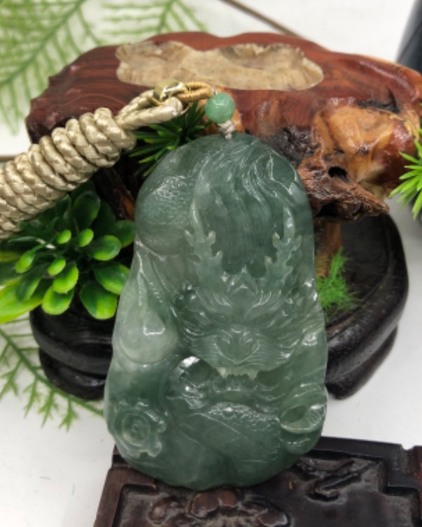 龙行天下