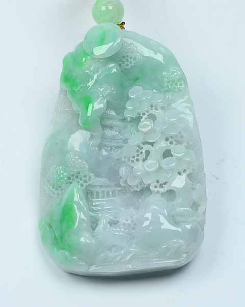 翠绿青山