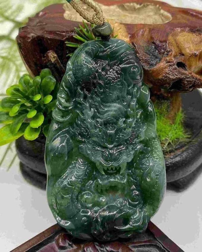 龙行天下