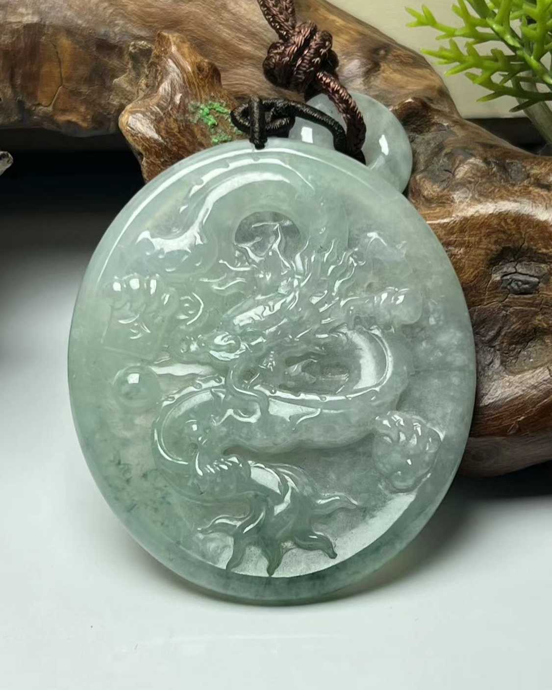 龙行天下