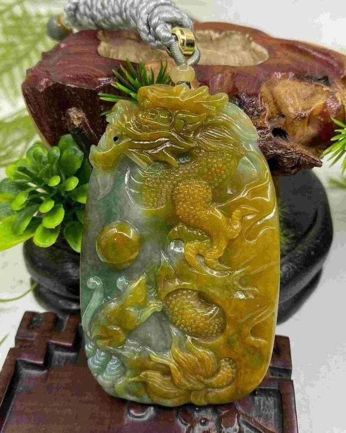 龙行天下