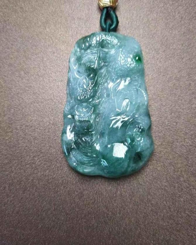 龙行天下