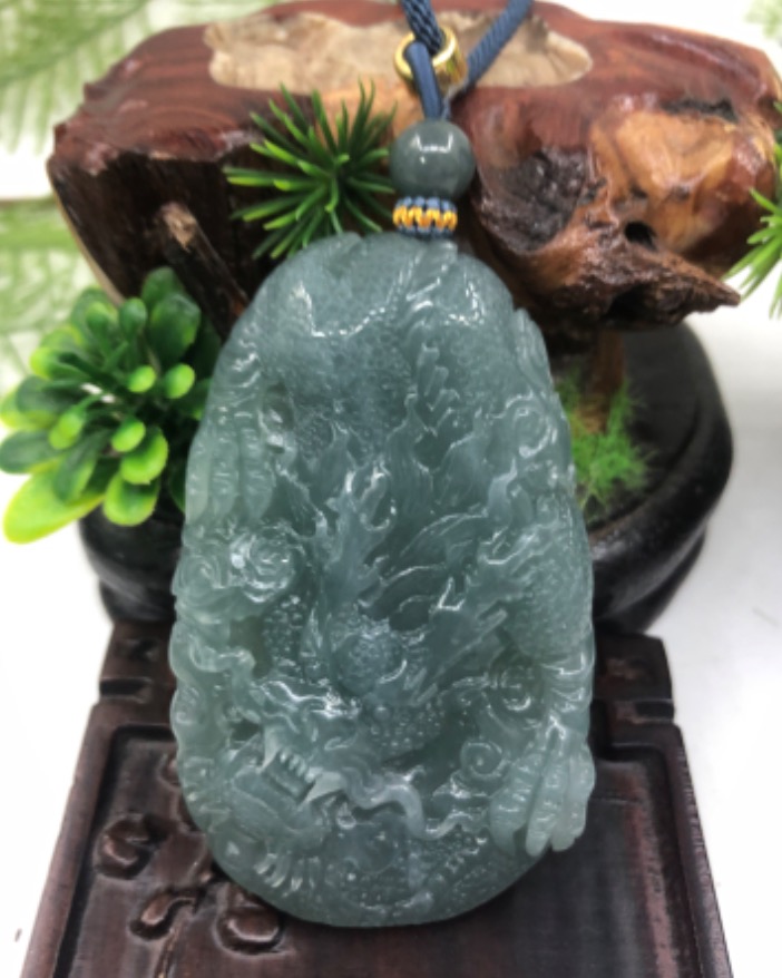 龙行天下
