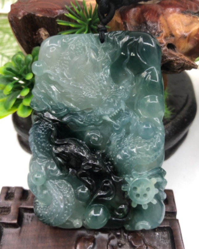 龙行天下