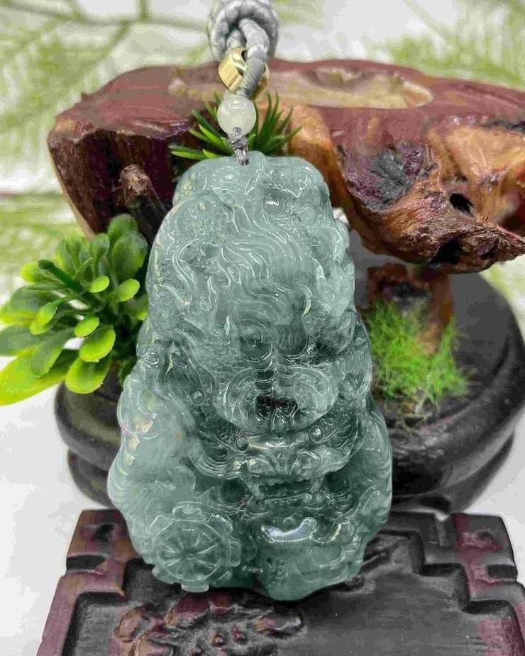 龙行天下