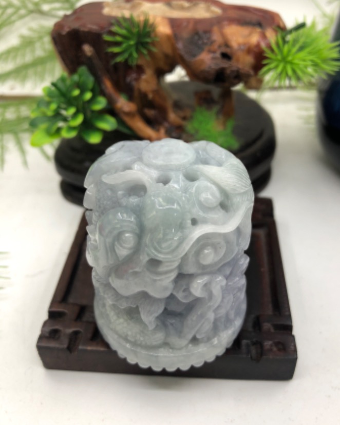 龙行天下
