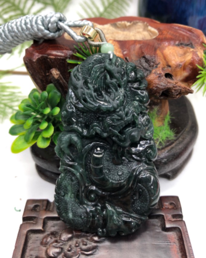 龙行天下