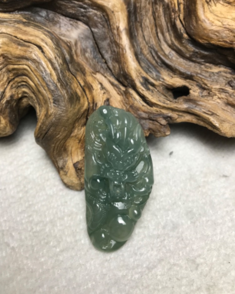 龙行天下