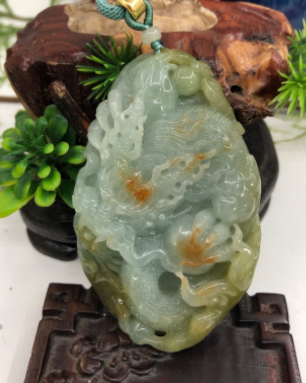 龙行天下