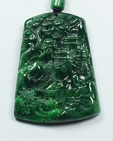 翠绿青山