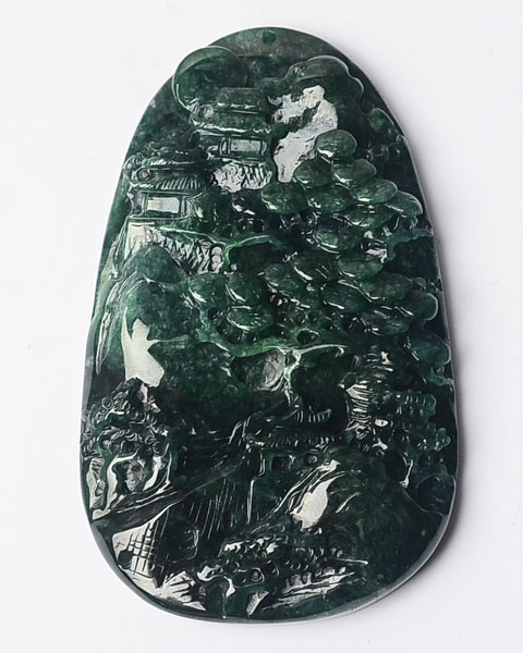 翠绿青山
