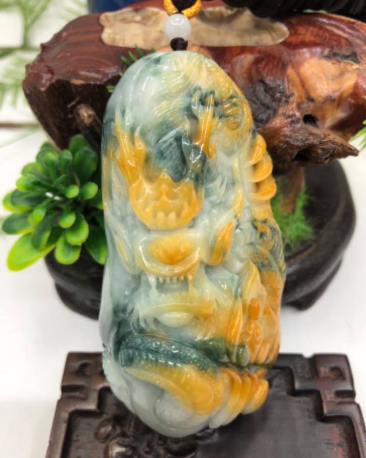 龙行天下