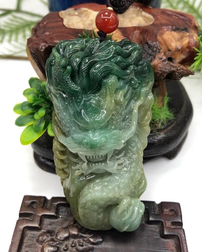 龙行天下
