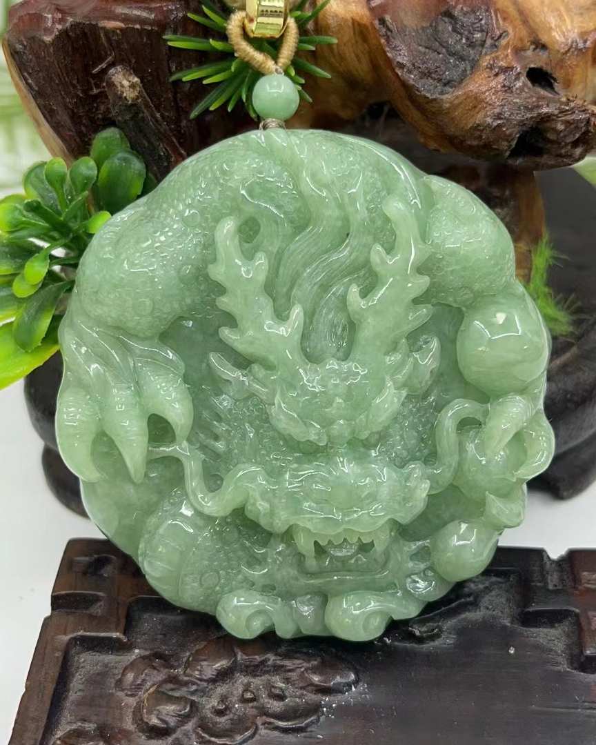 龙行天下