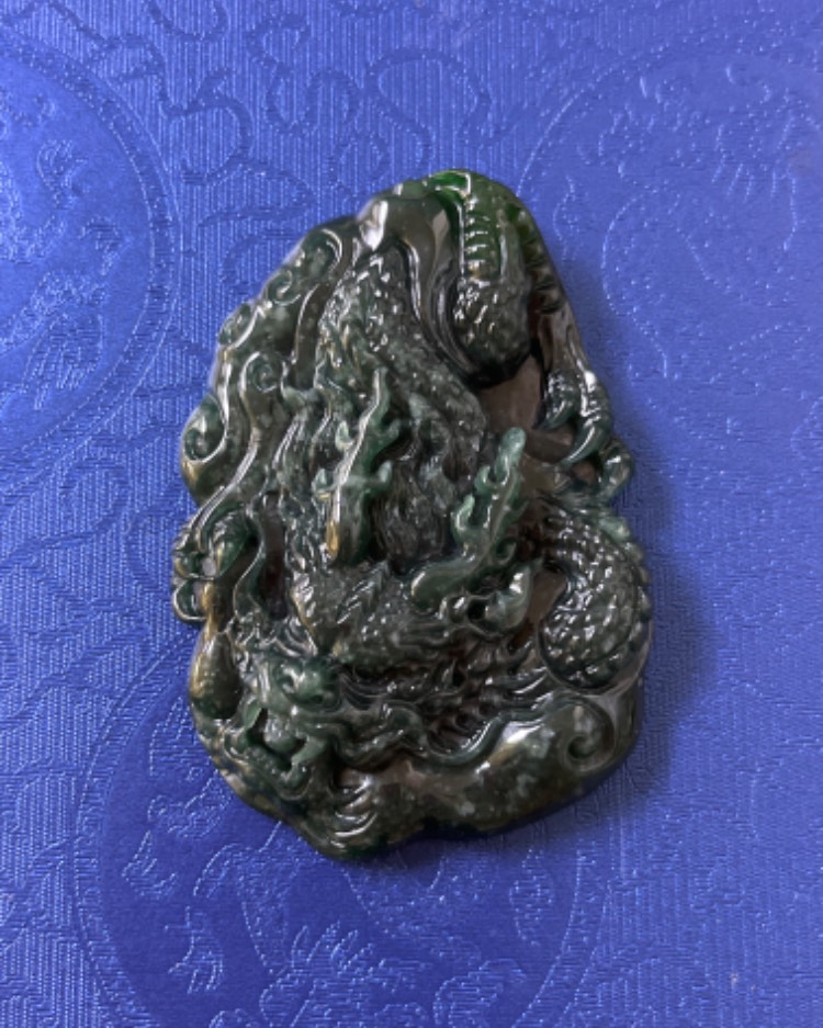 龙行天下