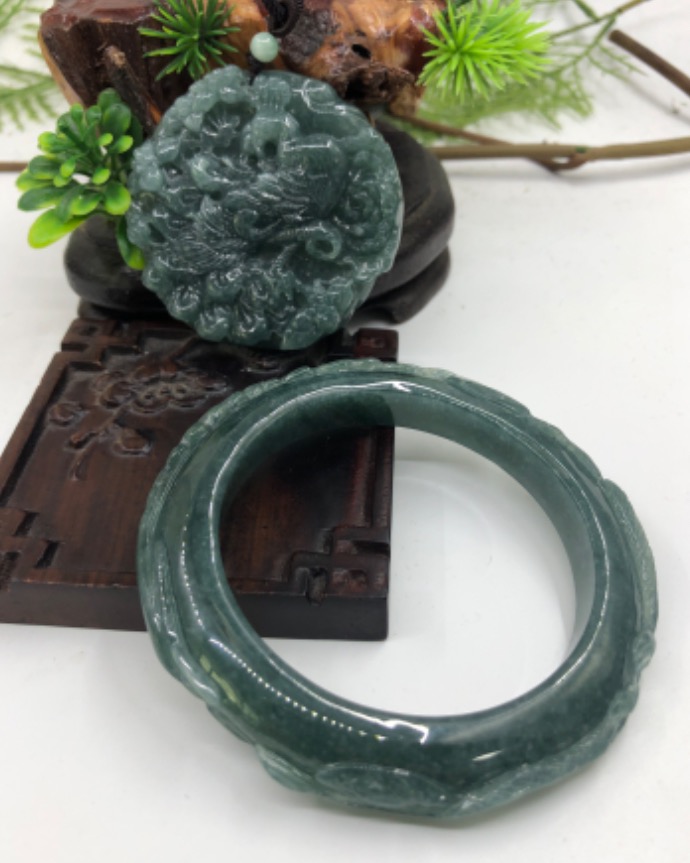 凤穿牡丹