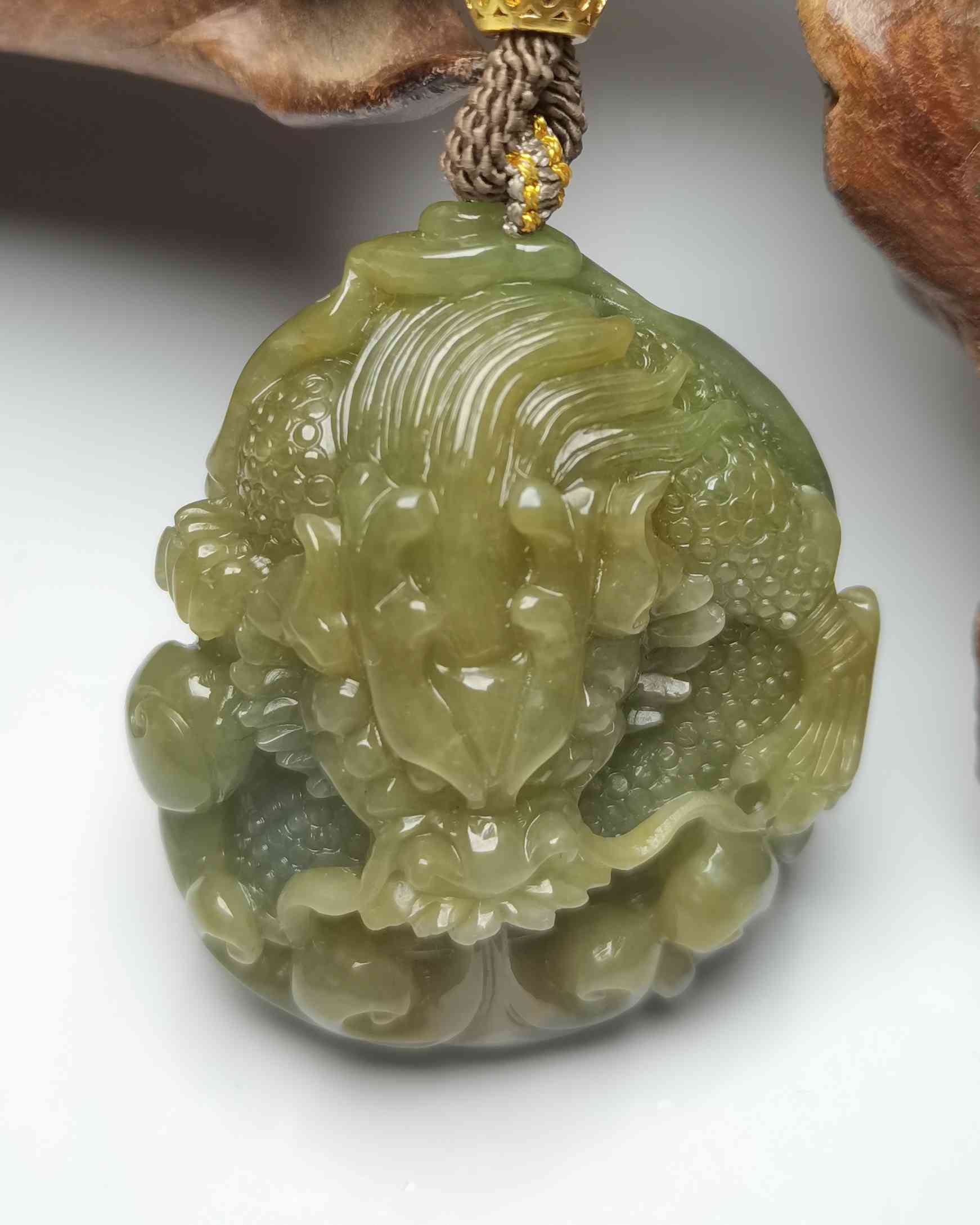龙行天下