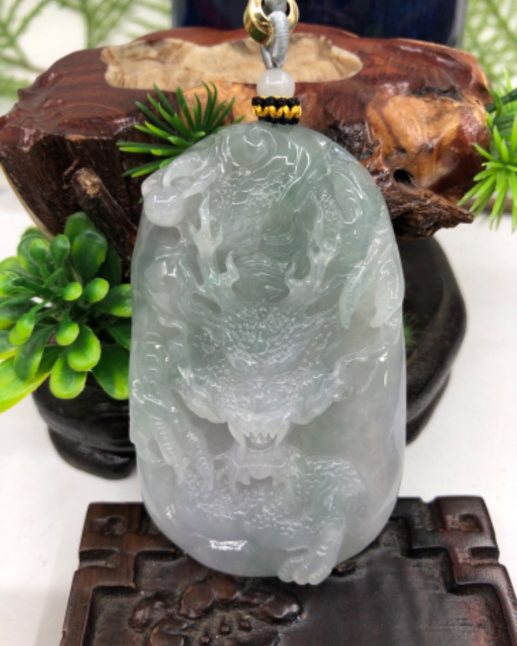 龙行天下