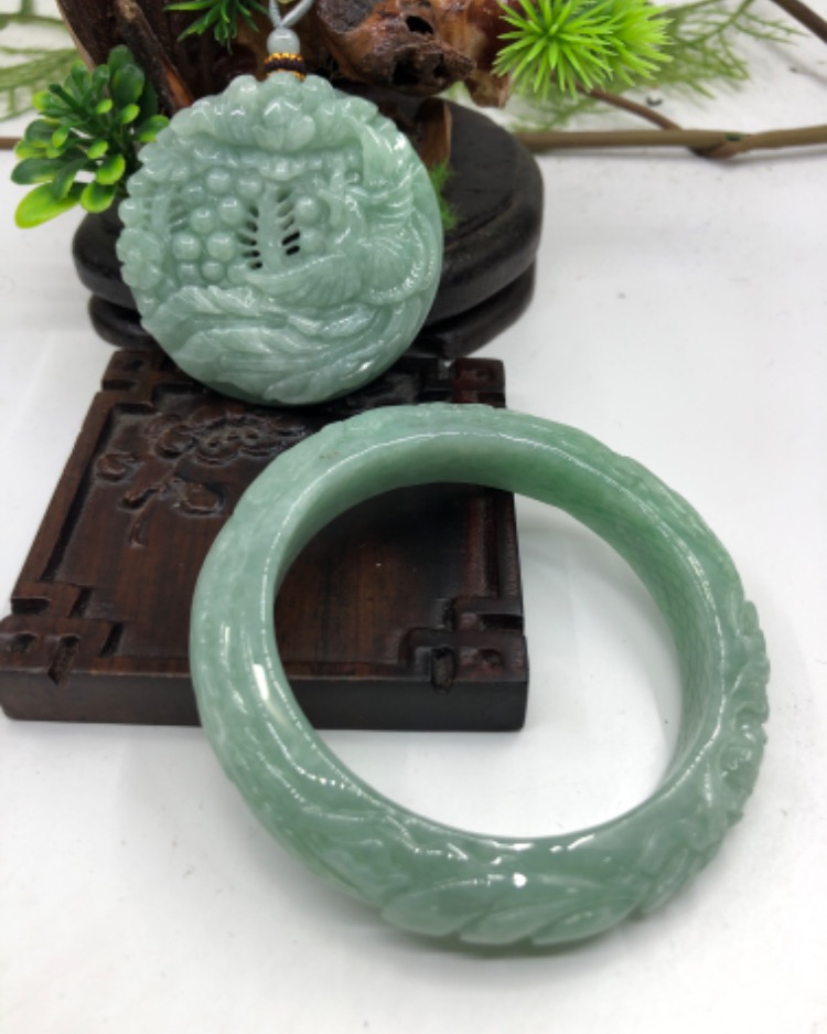 凤穿牡丹