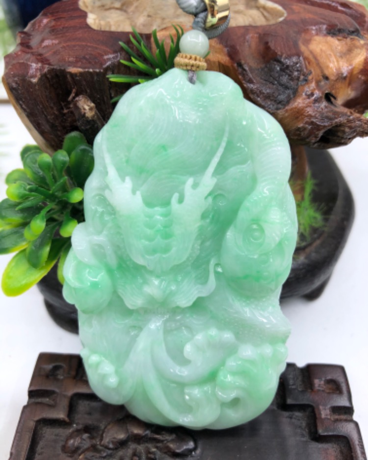 龙行天下