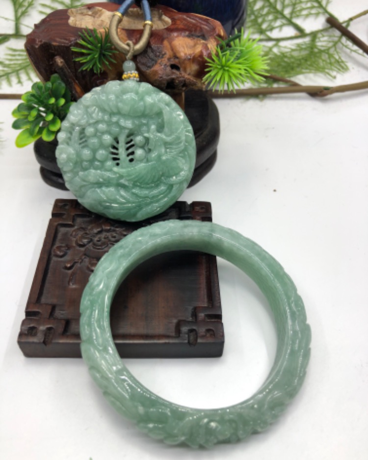 凤穿牡丹