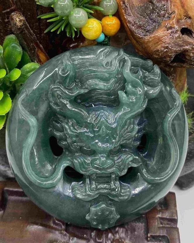 龙行天下