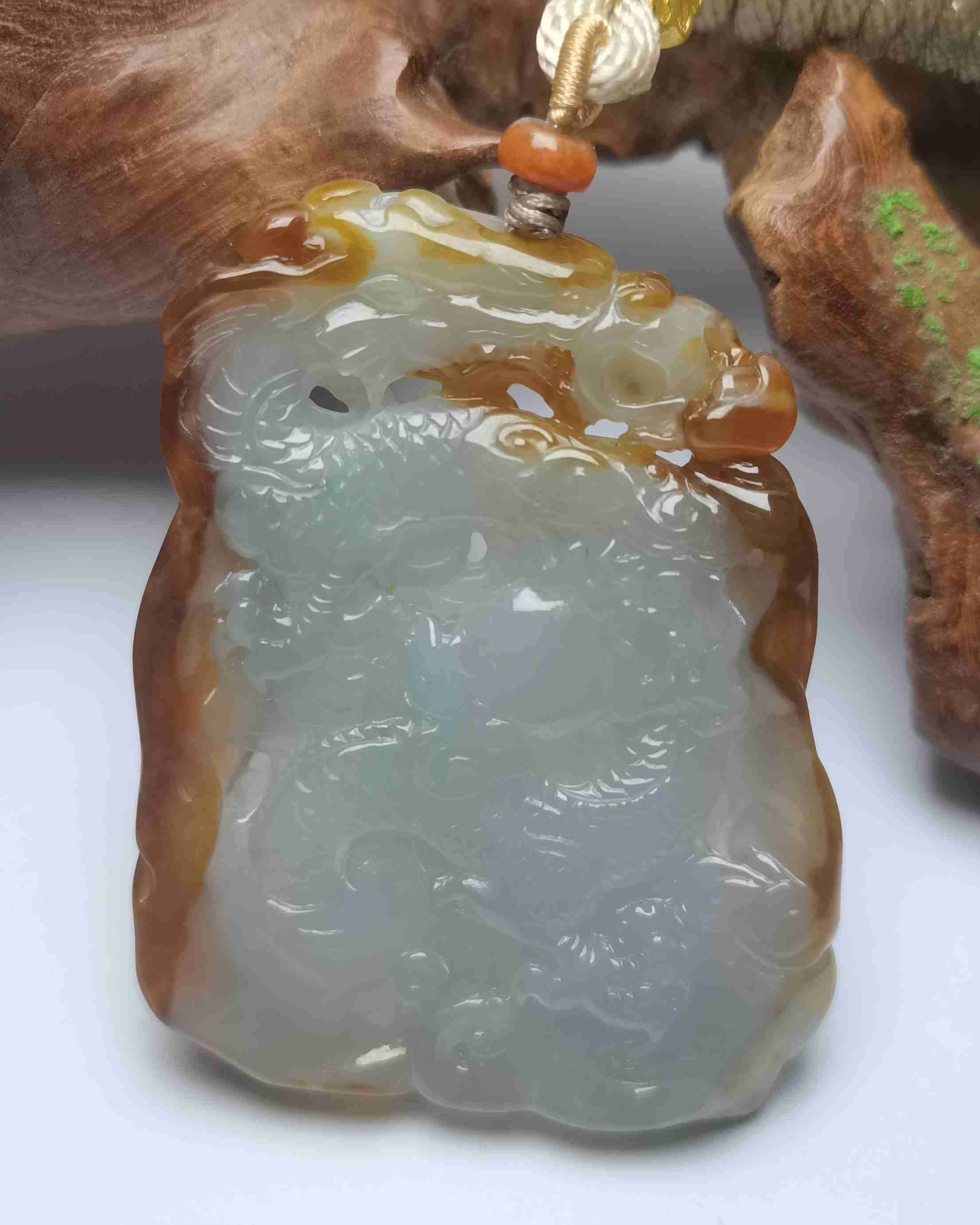 龙行天下