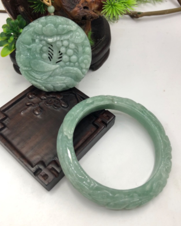 凤穿牡丹