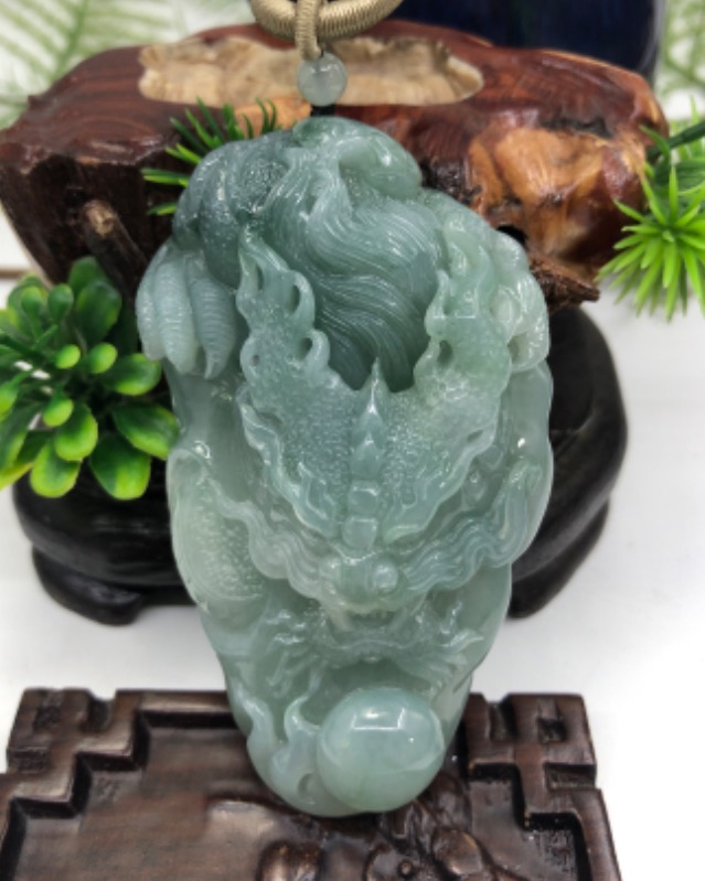 龙行天下