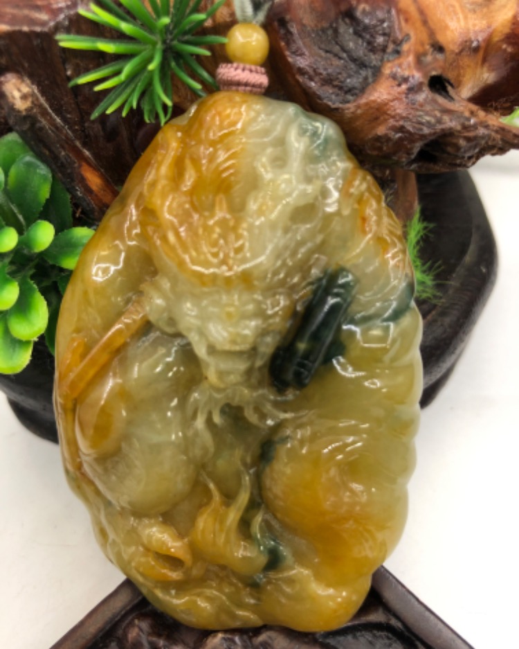 龙行天下