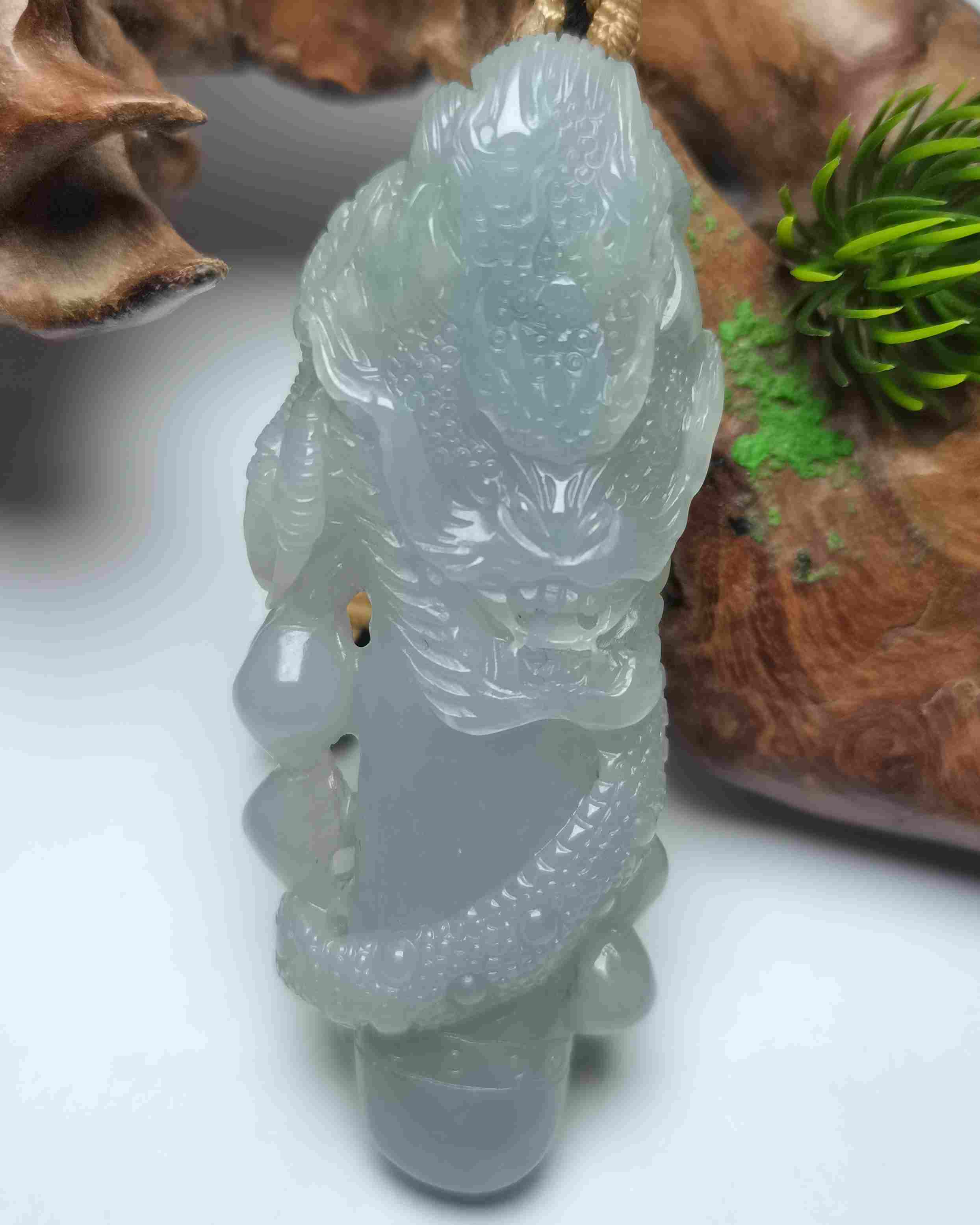 龙行天下