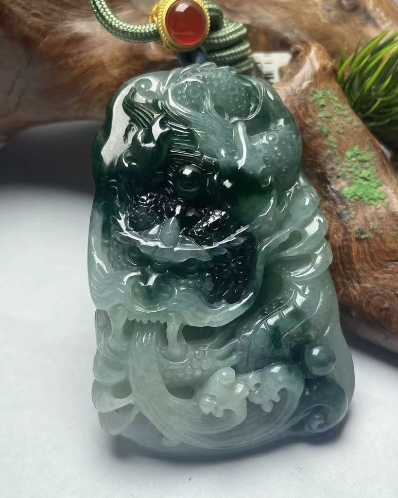神龙护主