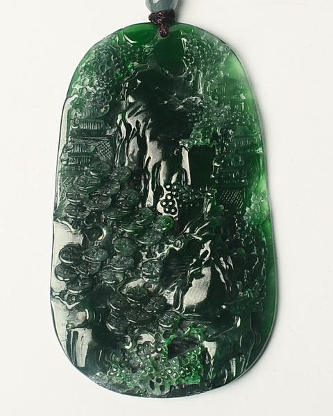 翠绿青山