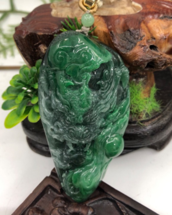 龙行天下
