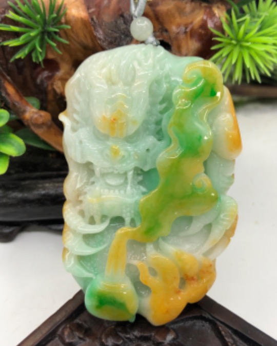 龙行天下