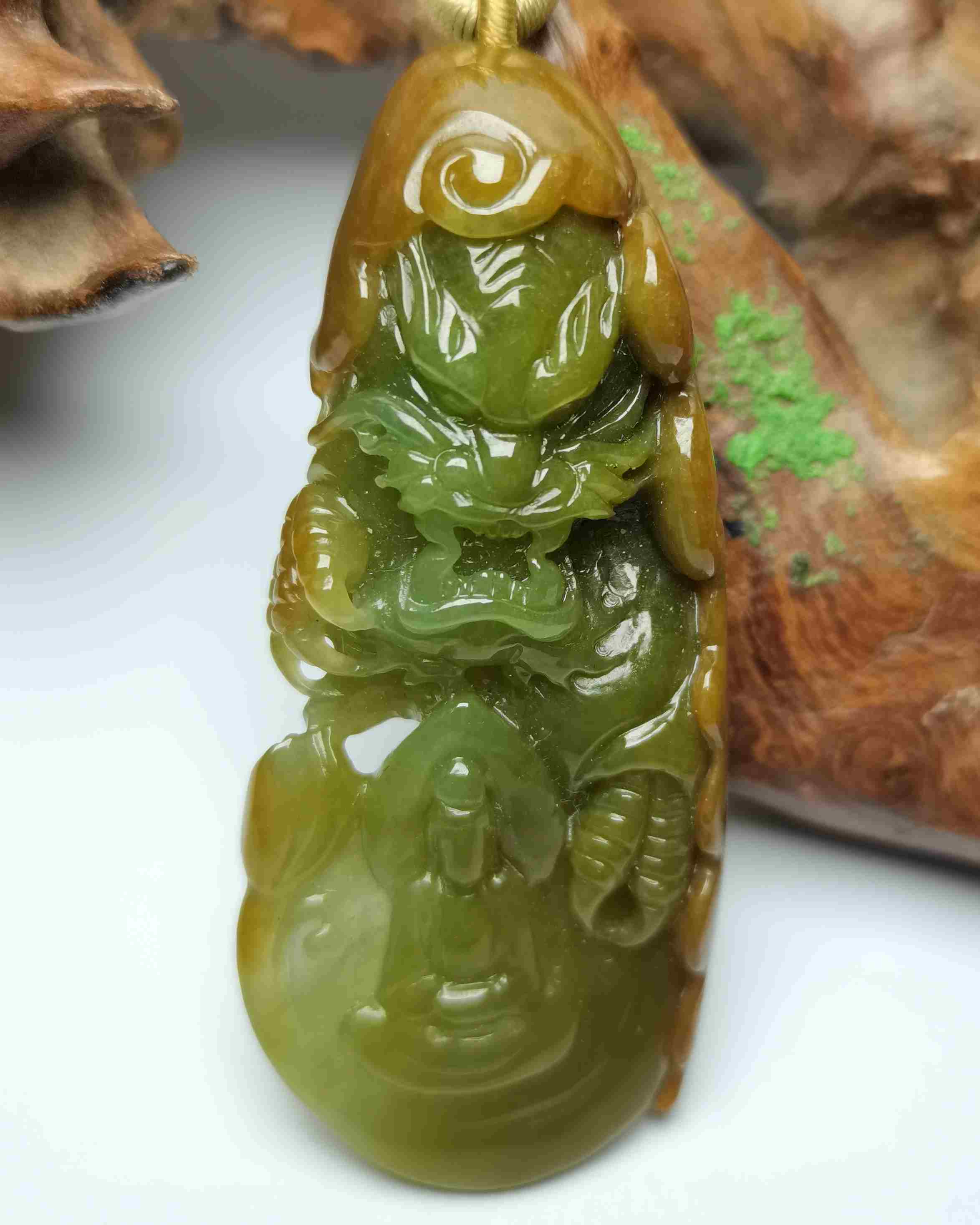 神龙护主